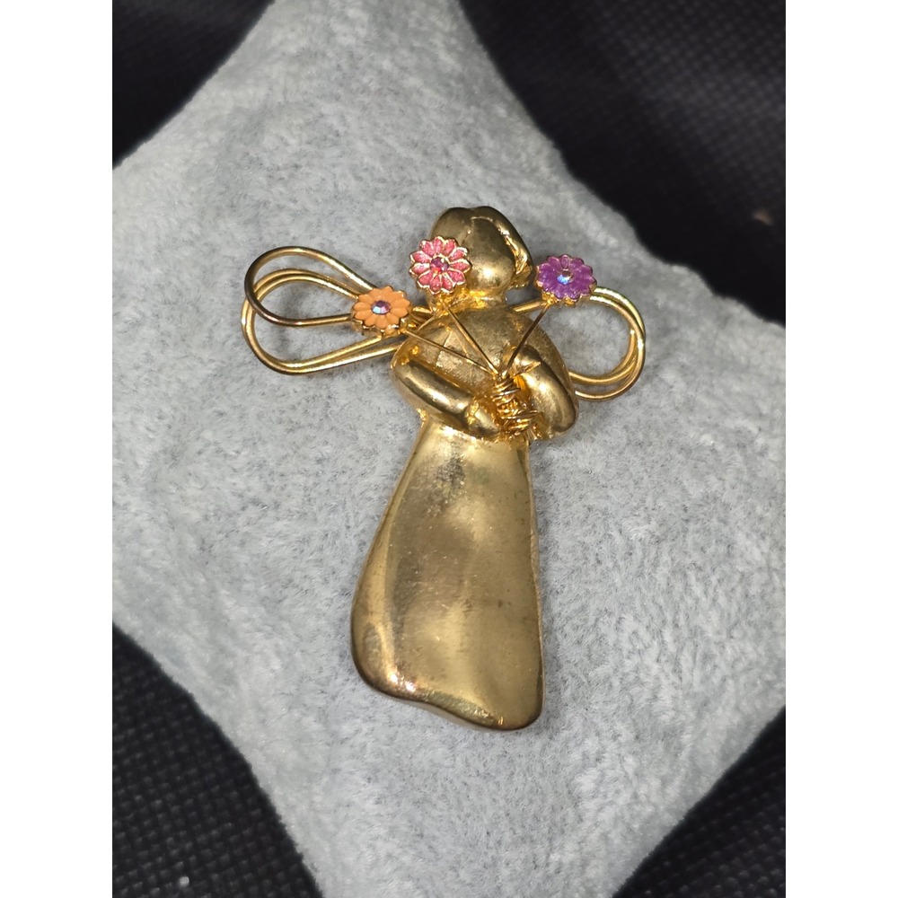 Vintage 80s Gold Tone Angel Brooch Enamel Flower Bouquet Rhinestone Wings Pin